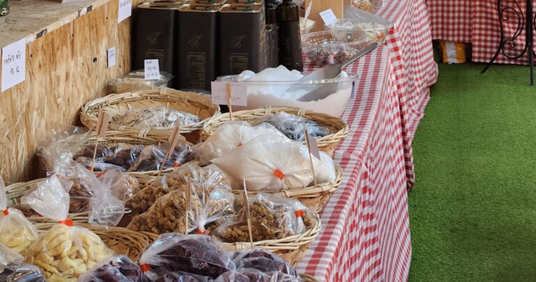 coconuts shop (10)