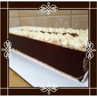 שכבות של עונג- טורט קקאו וקרם שוקולד, צפוי גנאש